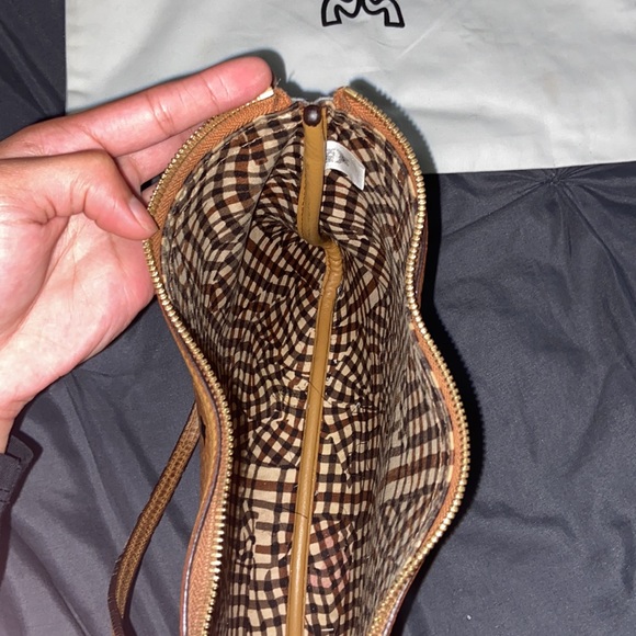 Mcm Pouch with Dust Bag - Picture 4 of 6